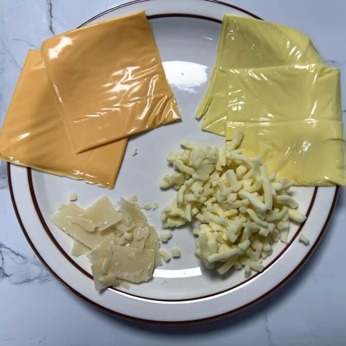 상온에 꺼내둔 치즈 4종류