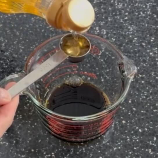 醤油を作る様子