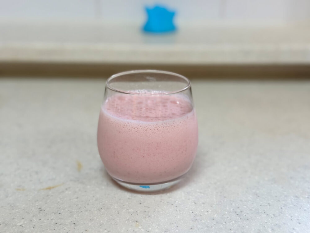 The finished strawberry lassi