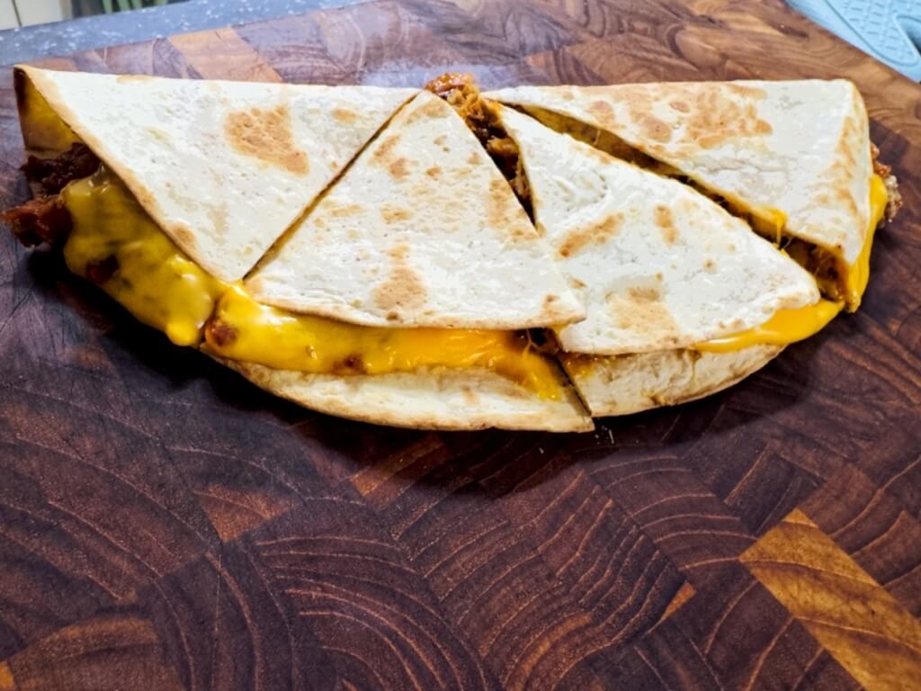 Foto en miniatura de la receta terminada de quesadilla de cerdo desmenuzado