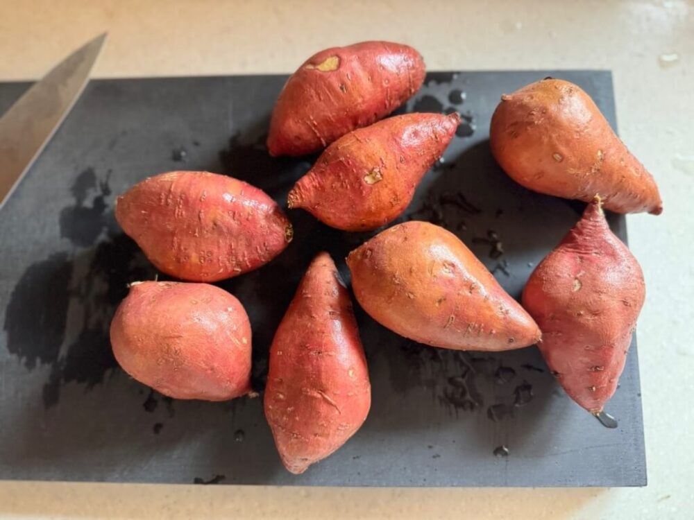 Washing the sweet potato