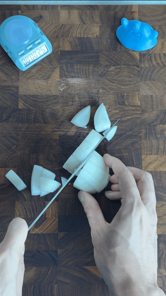 Dicing an onion
