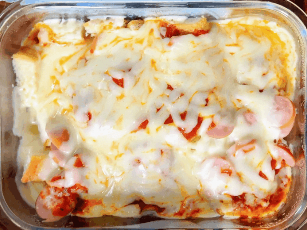 Receta de pizza para microondas en acción