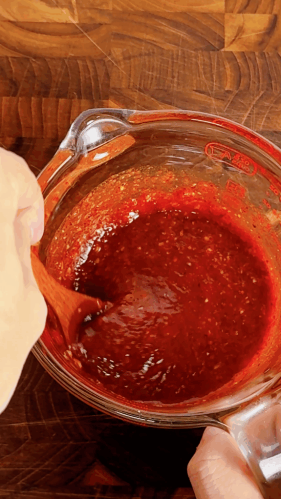 Mix well to combine and finalize the marinade